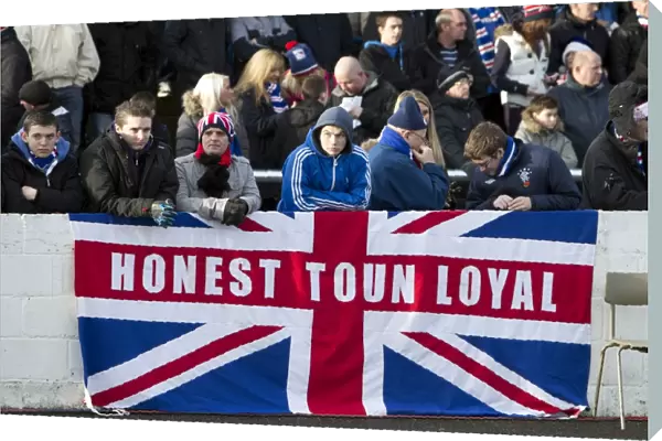 Rangers Fans Triumph: A Glorious 4-2 Victory Over Montrose - The Exultant Stand