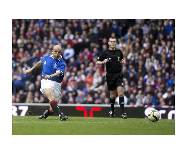 Rangers Legends vs Manchester United Legends: Alex Rae Scores the Game-winning Goal at Ibrox Stadium