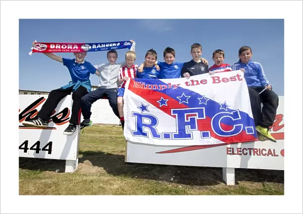 Sunny Day at Dudgeon Park: Rangers Triumph Over Brora Rangers (2-0)