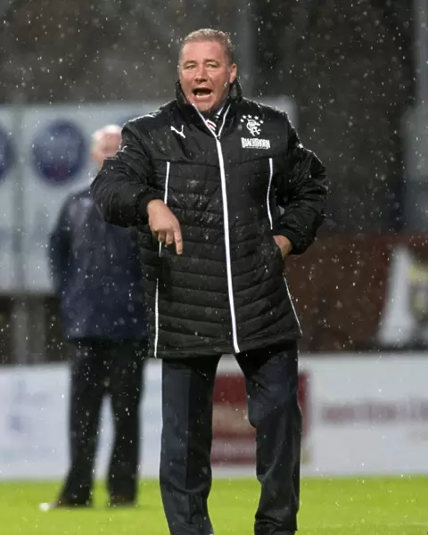 Ally McCoist Rallies Rangers: A Fighting Draw Against Dundee (1-1)