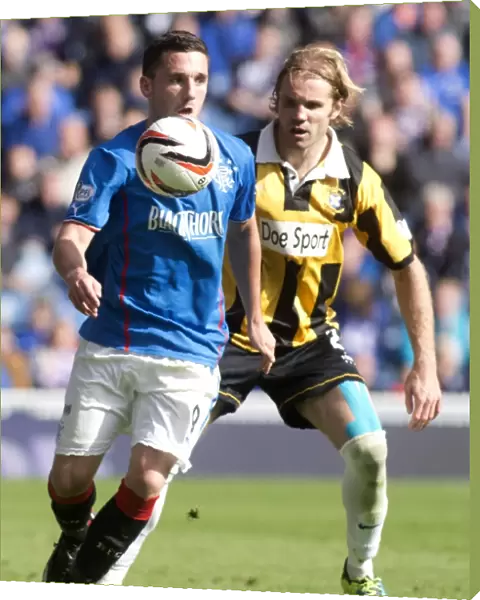 Rangers 5-0 Triumph Over East Fife: A Clash of Stars - Nicky Clark vs. Robbie Neilson