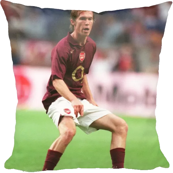 Alex Hleb's Game-Winning Goal: Arsenal's Triumph at Amsterdam Tournament vs. Porto, 2005