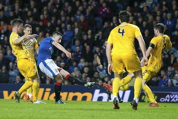 Lee Wallace Scores the Thrilling Winning Goal for Rangers in Ibrox Stadium