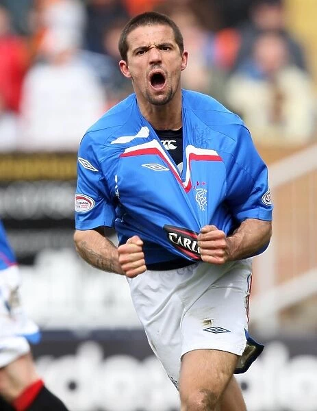 Nacho Novo's Double: Thrilling 3-3 Draw - Clydesdale Premier League Soccer: Dundee United vs Rangers