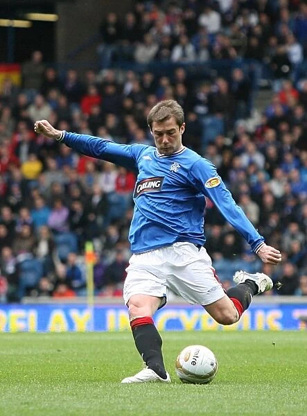 Rangers 2-0 Hearts: Kevin Thomson's Celebration at Ibrox - Clydesdale Bank Scottish Premier League