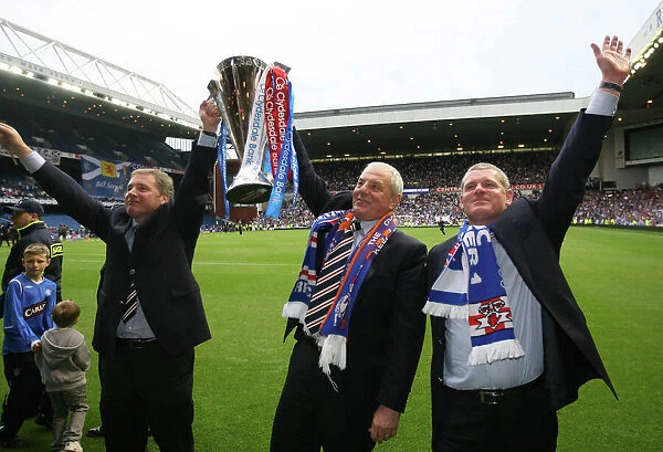 Rangers Football Club: Champions Parade (2008-09) - Celebrating Victory with McCoist, Smith, and Durrant