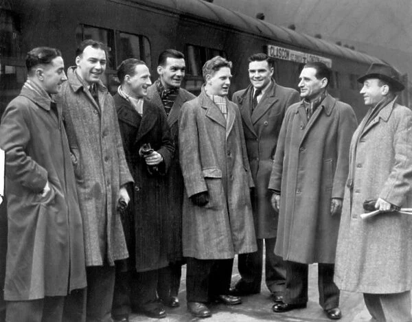Rangers Football Club: Dougie Gray and Team at St Enoch Station - Scottish League Division One (1950s)