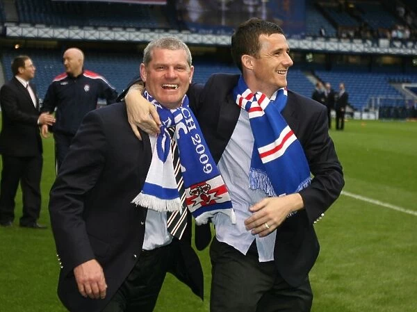 Rangers Football Club: Ian Durrant and Barry Ferguson Celebrate 2008-09 Clydesdale Bank Premier League Championship Title