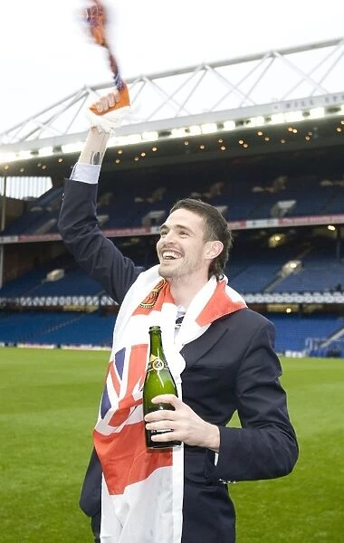 Rangers Football Club: Kyle Lafferty's Game-Winning Goal - SPL Championship Celebration (2009-2010)