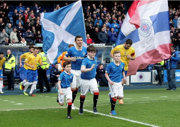 Rangers Football Club: Lee McCulloch Leads Out Team and Mascots at Ibrox Stadium - Scottish Championship Match (Scottish Cup Winning Squad, 2003)