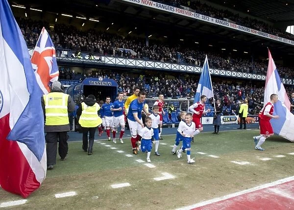 Rangers Football Club vs Stirling Albion: Lee McCulloch and the Rangers Mascots Kick-Off at Ibrox Stadium (0-0)