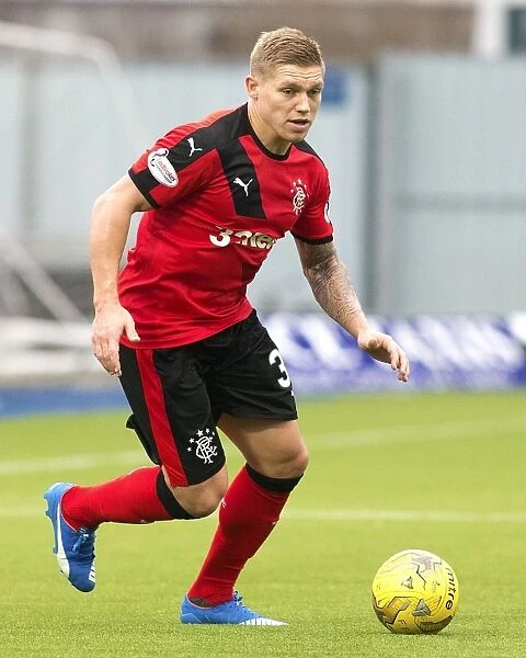 Rangers Martyn Waghorn in Action: Thrilling Championship Clash at Falkirk Stadium