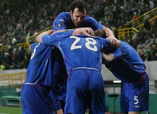Rangers Steven Whittaker: Euphoric Celebration as Rangers Secures Quarter-Finals with 2-0 Victory Over Sporting Lisbon