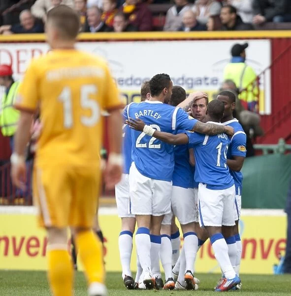Rangers: Steven Whittaker's Game-Winning Goal vs Motherwell (Clydesdale Bank Scottish Premier League)