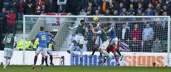 Rangers vs Hibernian: Guarding the Goalline in the Ladbrokes Championship Corner Kick Standoff
