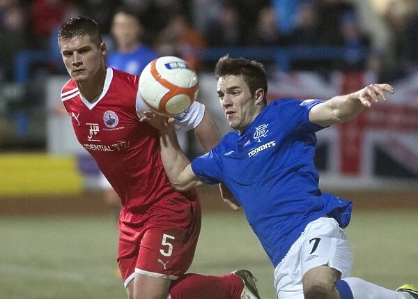 Rangers vs Stirling Albion: A Draw at Forthbank Stadium - A Battle Between Andy Little and Brian Allison in Scottish Third Division Soccer
