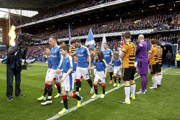 Scottish Cup Champions Rangers Honored with Guard of Honor by Alloa Athletic at Ibrox Stadium (2003)