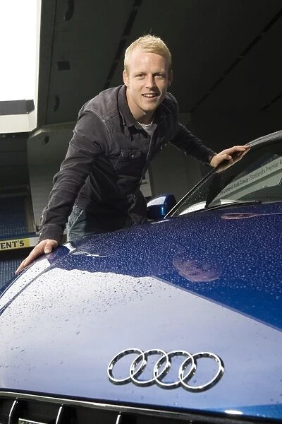 Steven Naismith's Thrilling Audi R8 Test Drive at Ibrox Stadium - Rangers Football Club