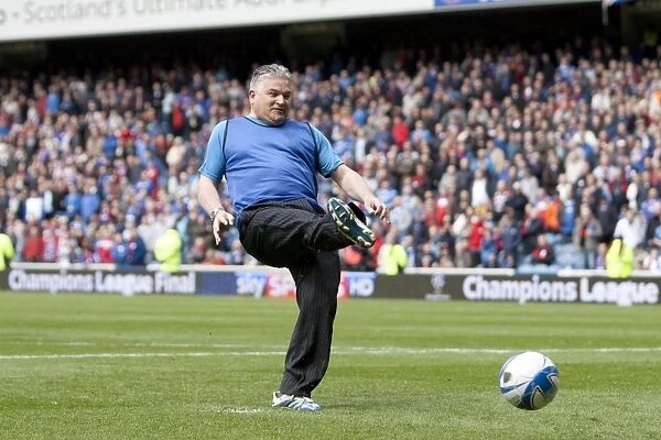 Thrilling Half-Time Penalty Showdown at Ibrox: Rangers vs Motherwell - Sponsors in Action (Rangers 0-0 Motherwell)