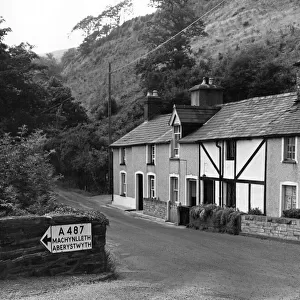 Powys Photo Mug Collection: Machynlleth