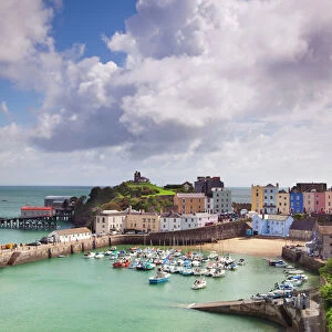 Pembrokeshire Poster Print Collection: Tenby
