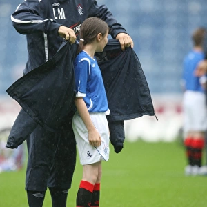 Rangers Football Club: Training Day with Lee McCulloch and the Mascot (2008)