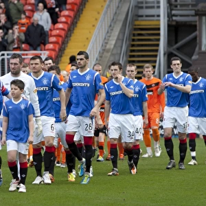 Rangers Steven Davis Kicks Off Clydesdale Bank Scottish Premier League Clash at Tannadice Stadium: Dundee United 2-1 Rangers