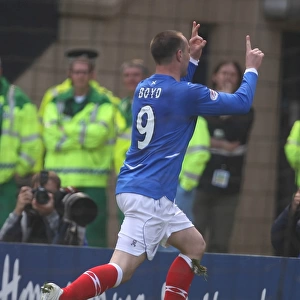 Soccer - Rangers v St Mirren - The Homecoming Scottish Cup Semi-Final - Hampden Par