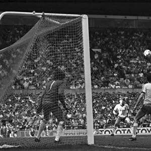 Manchester United 0 v. West Ham 0. April 1984 MF15-08-009
