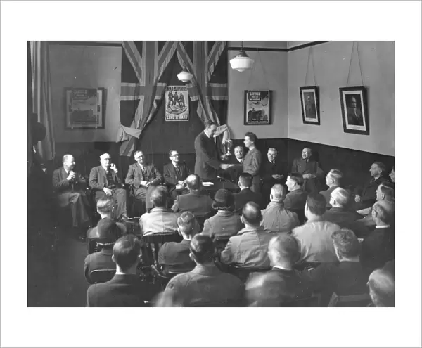 Presentation of a War Savings League Cup to members at Swindon Works, 1944