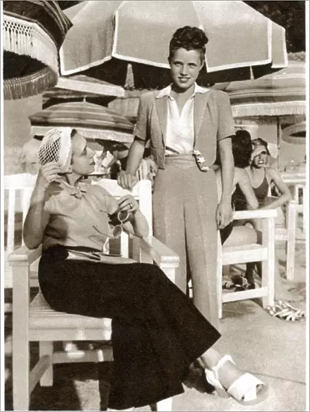 Elsa Schiaparelli and daughter Gogo at Monte Carlo