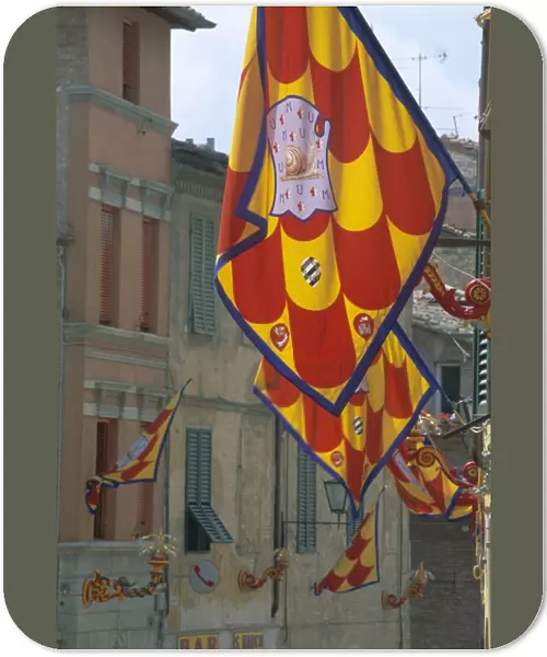 Flags and lamps of the Chiocciola