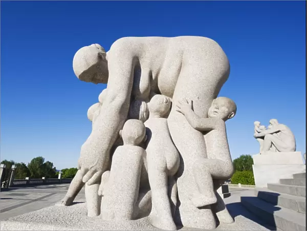 Mother and children, stone sculpture by Emanuel Vigeland, Vigeland Park