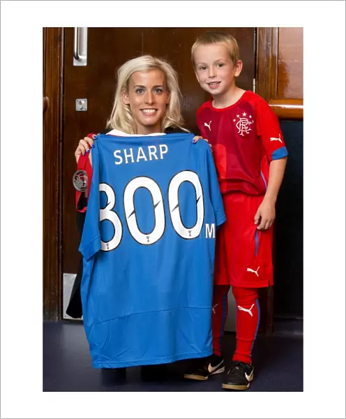 Rangers Football Club vs Hibernian: Lynsey Sharp and the Ibrox Mascot - A Celebration of Scottish Pride and Sporting Excellence