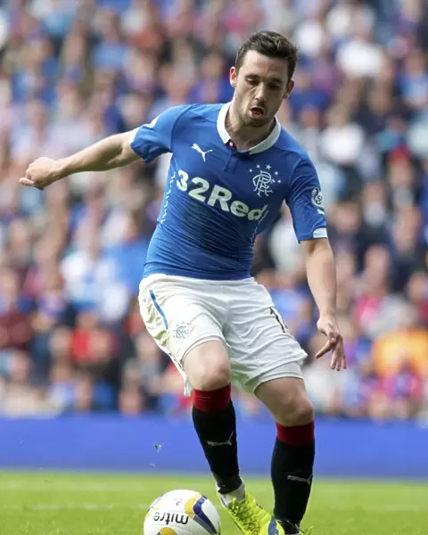 Rangers vs Queen of the South: Nicky Clark's Thrilling Performance at Ibrox Stadium - SPFL Championship