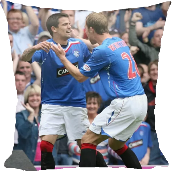 Nacho Novo's Thrilling Goal Celebration: Rangers 3-1 Dundee United at Ibrox