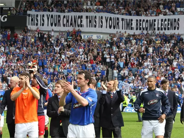 Rangers: Triumphant 3-1 Victory Over Dundee United at Ibrox - Christian Dailly, Carlos Cuellar, and Team Celebrate