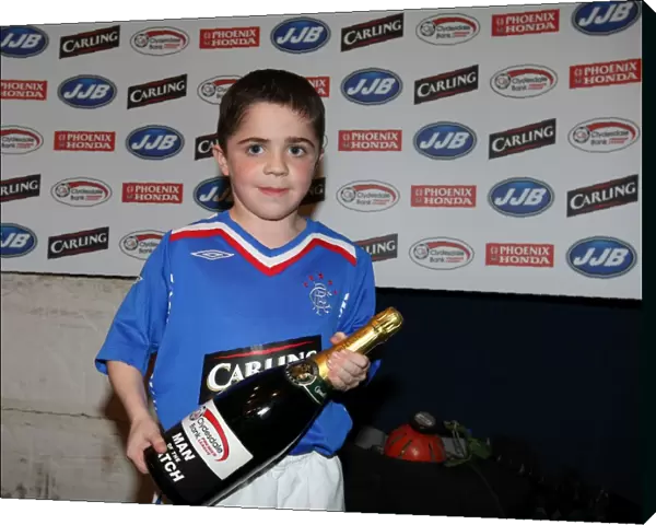Rangers Mascot's Triumphant Victory: 3-1 Over Dundee United in the Clydesdale Bank Premier League at Ibrox