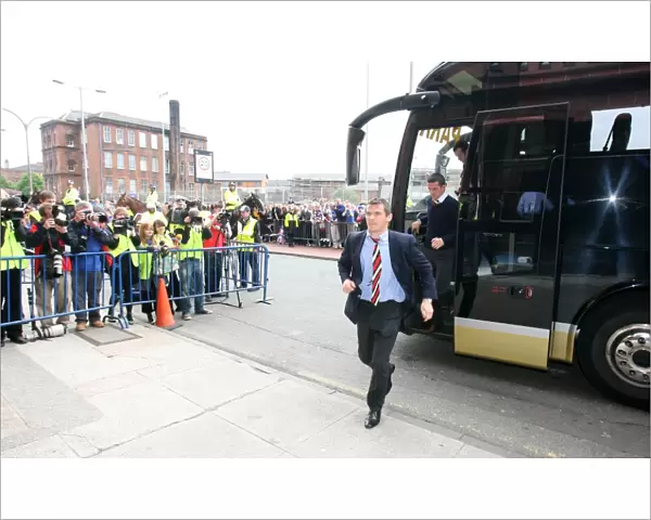 Soccer - Rangers Arrive Back at Ibrox - Glasgow