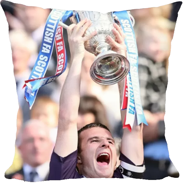 Barry Ferguson's Scottish Cup Victory with Rangers: Lifting the Trophy (2008)