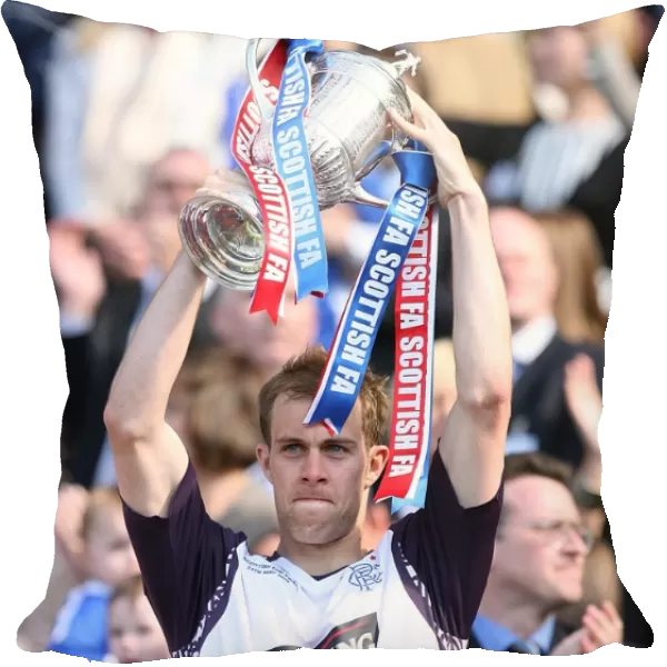 Rangers Football Club: Steven Whittaker's Triumph - Scottish Cup Victory over Queen of the South (2008)