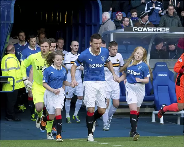 Rangers Football Club: Double Victory Celebration - Championship and Scottish Cup with Captain Lee McCulloch and Mascots (2003)