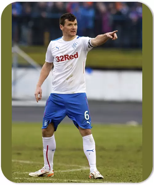 Rangers FC: Lee McCulloch Leading the Charge in Scottish Championship Match against Cowdenbeath (Scottish Cup Victors 2003)