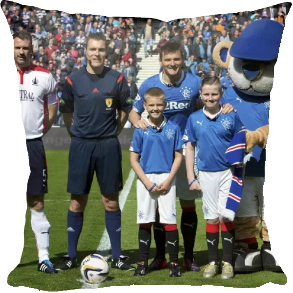 Soccer - Scottish Championship - Rangers v Falkirk - Ibrox Stadium