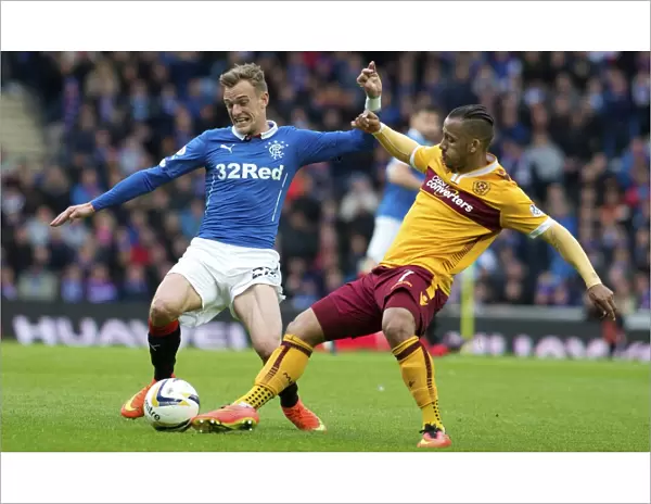 Dean Shiels vs Lionel Ainsworth: Intense Rivalry in the Play-Off Final First Leg at Ibrox Stadium (Scottish Cup, 2003)