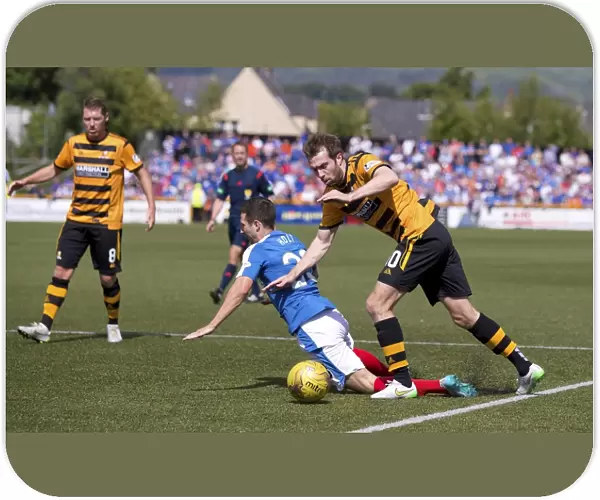 Rangers Jason Holt Fouled for Penalty: Alloa Athletic vs Rangers in Ladbrokes Championship