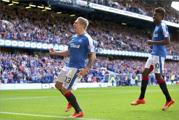 Martyn Waghorn's Inaugural Penalty: Rangers Thrilling Victory over Raith Rovers in Ladbrokes Championship