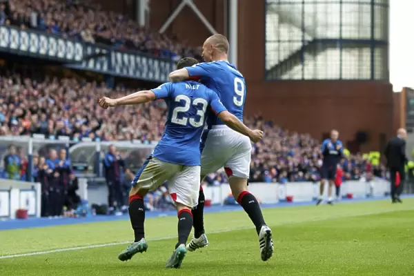 Rangers Jason Holt Scores Thrilling Goal in Ladbrokes Championship Match against Queen of the South at Ibrox Stadium
