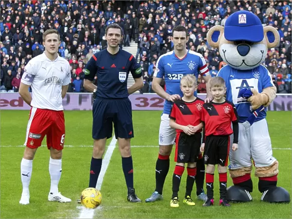 Rangers Football Club: Championship Victory Celebration - Lee Wallace and Mascots at Ibrox Stadium (Scottish Cup Champions 2003)