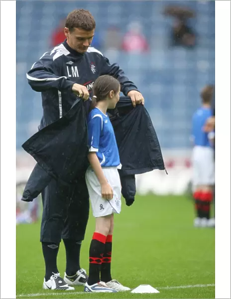 Rangers Football Club: Training Day with Lee McCulloch and the Mascot (2008)